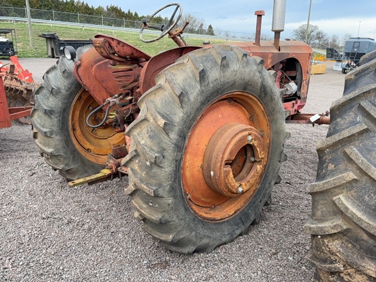 massey-ferguson-44-image-9