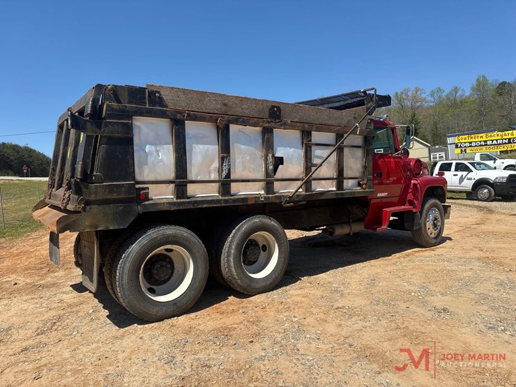 1994-ford-l9000-image-4