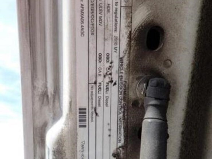 2010-ford-f350-xlt-image-27