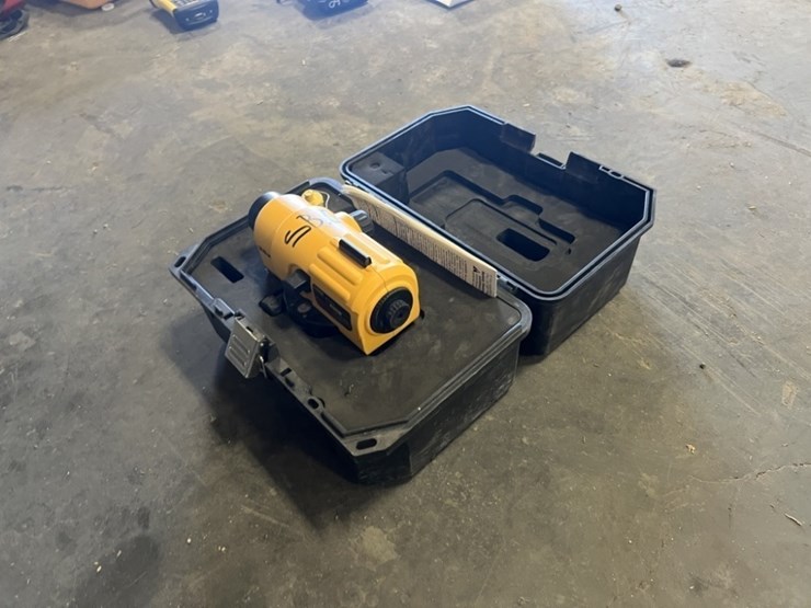 dewalt-dw096-automatic-laser-level-image-1