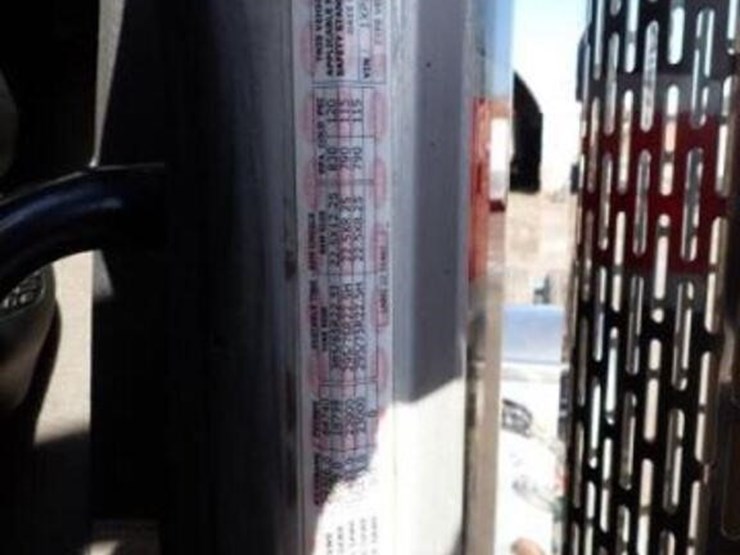 2014-peterbilt-389-image-11