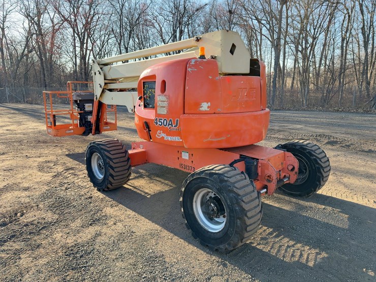 2014-jlg-450aj-image-3
