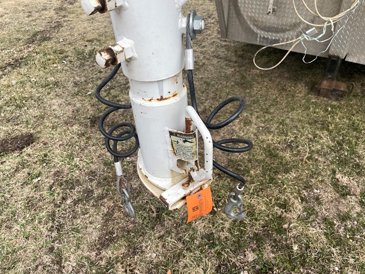 #292-•-2005-trails-west-classic-horse-trailer-(has-mn-title-in-delay)(scandia,-mn)-image-11