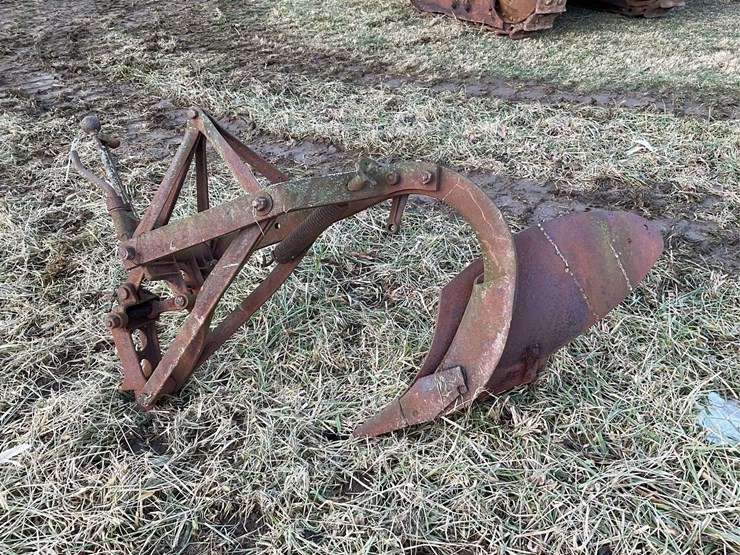 one-bottom-fordson-plow-image-6
