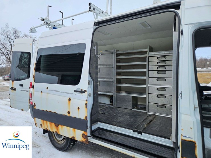 2011-mercedes-benz-sprinter-2500-image-20