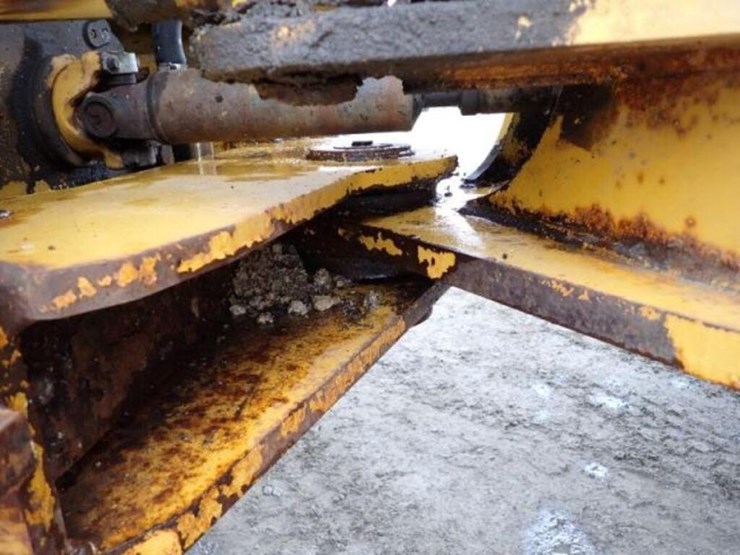 2006-deere-624j-image-49