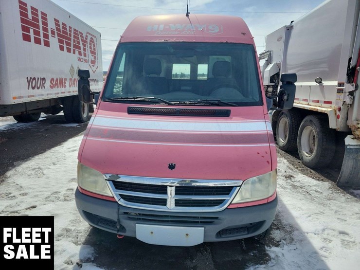 2005-dodge-sprinter-2500-image-6