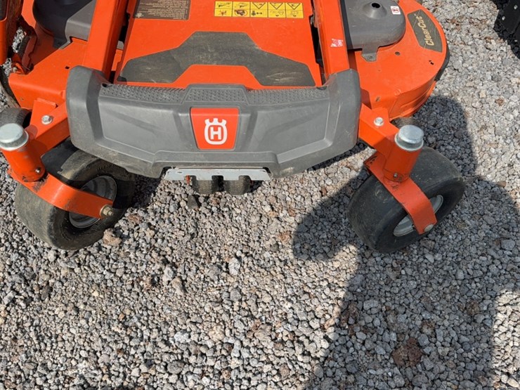 #4081-•-husqvarna-z254f-zero-turn-mower-image-4