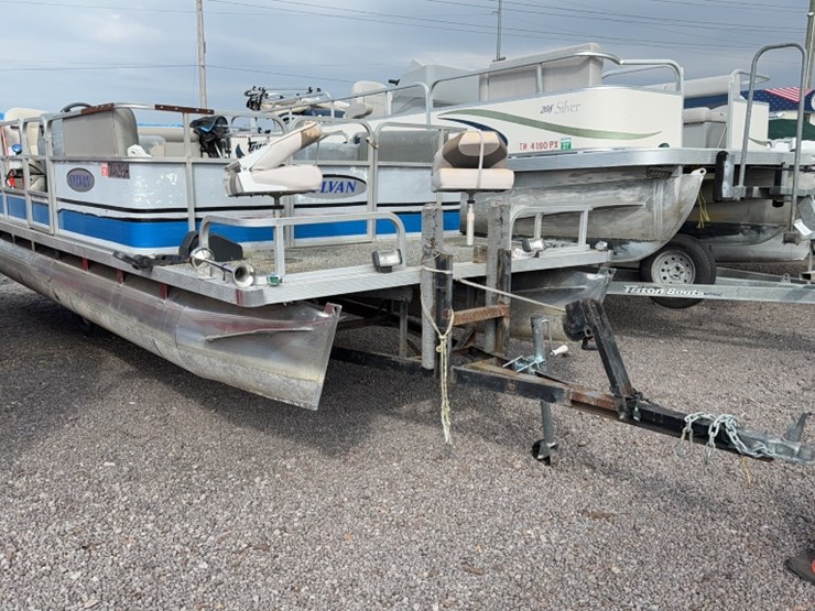 #4007-•-1990-sylvan-20'-pontoon-boat-image-2