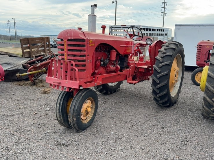 massey-ferguson-44-image-1