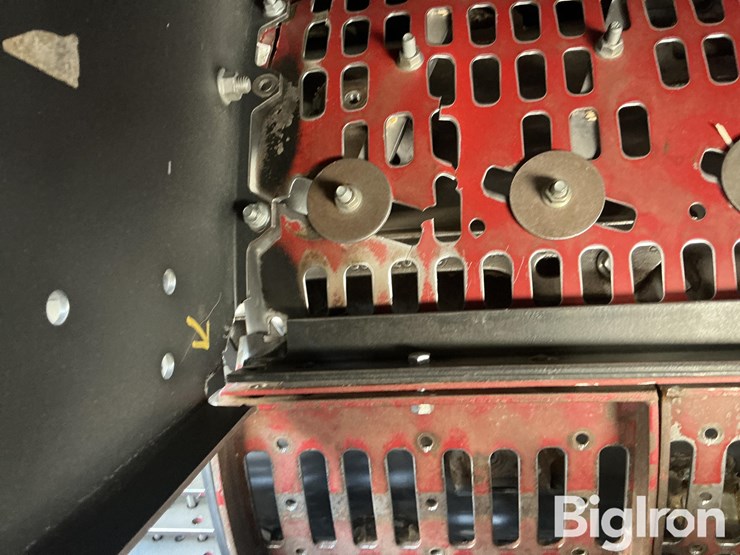 2012-case-ih-5088-image-12