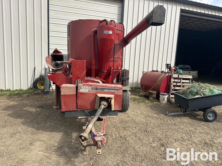 case-ih-1250-image-2