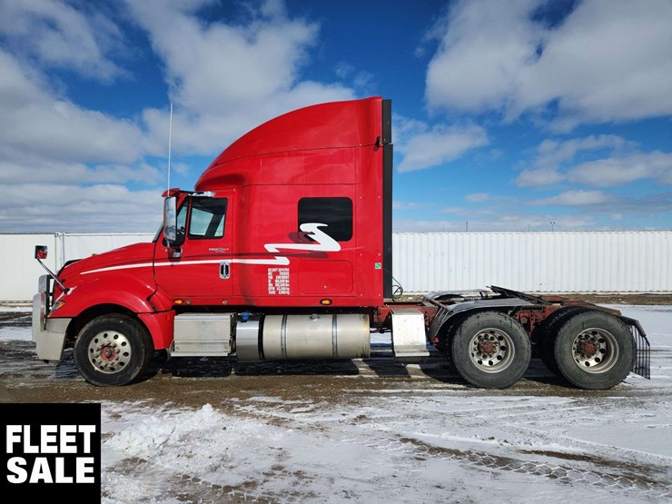 2014-international-prostar-image-7