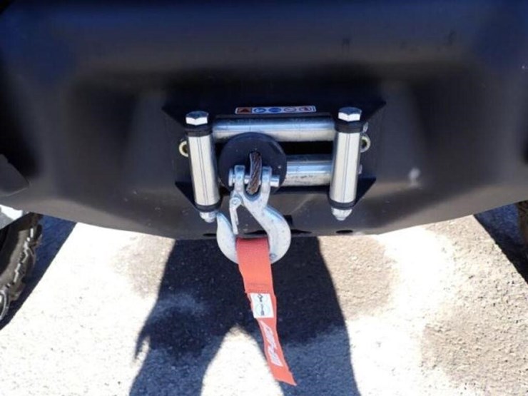 2022-can-am-defender-limited-hd10-4x4-side-by-side-image-29