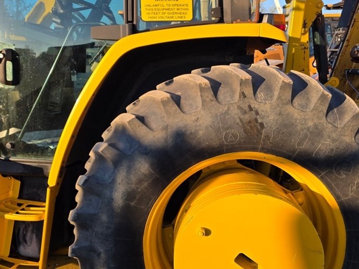 2002-john-deere-6410-image-35