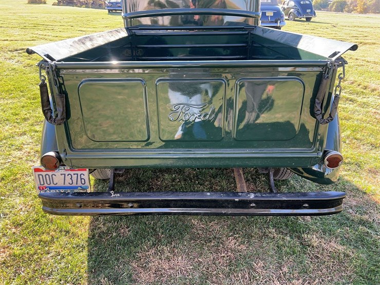 1946-ford-pickup-image-30
