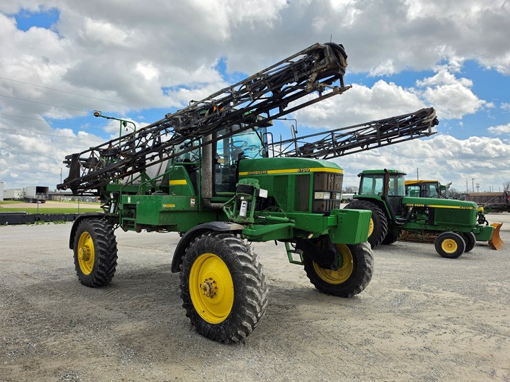 1998-john-deere-4700-image-23