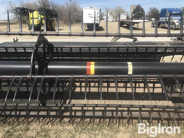 2011-case-ih-2152-image-17