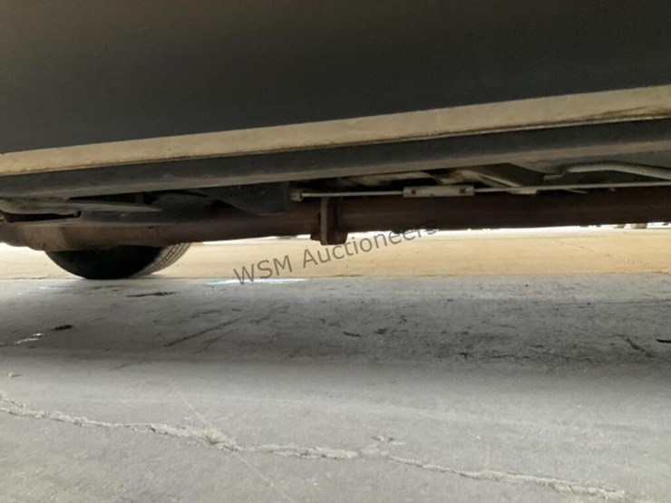 2009-ford-crown-victoria-sdn-image-24