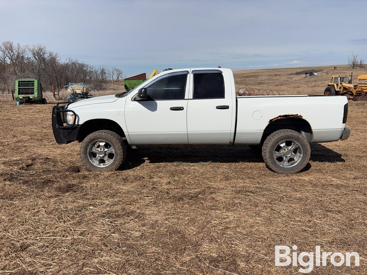 2004-dodge-ram-3500-image-8