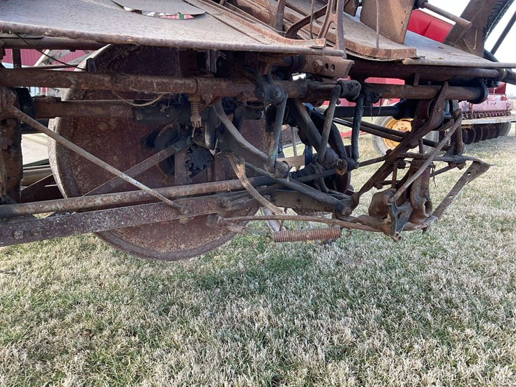 john-deere-8-image-30