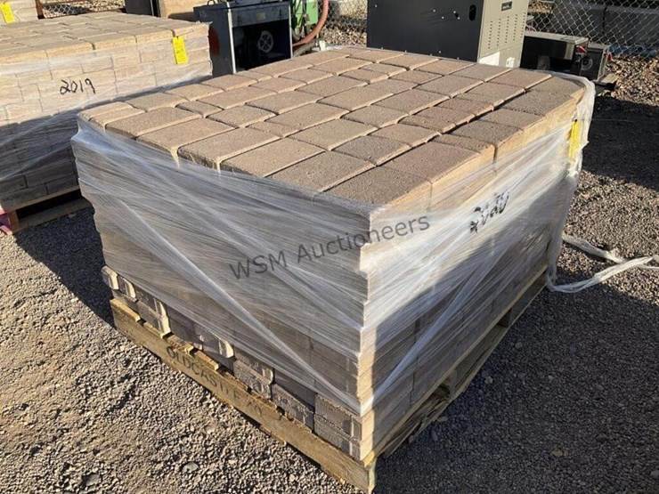 pallet-of-stone-pavers-image-4
