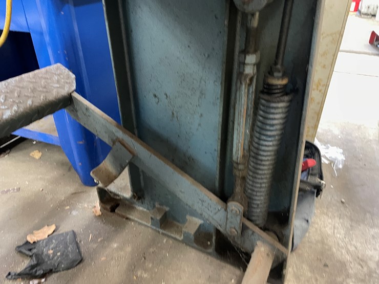 #2512-•-roper-whitney-foot-shear-(columbia-heights,-mn)-image-20