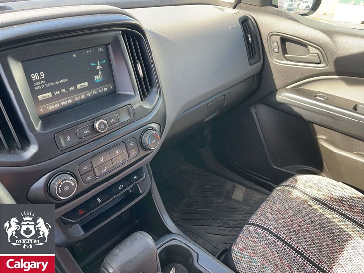 2018-chevrolet-colorado-image-18