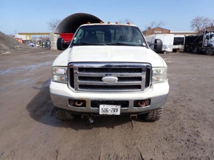 2006-ford-f350-xlt-image-2