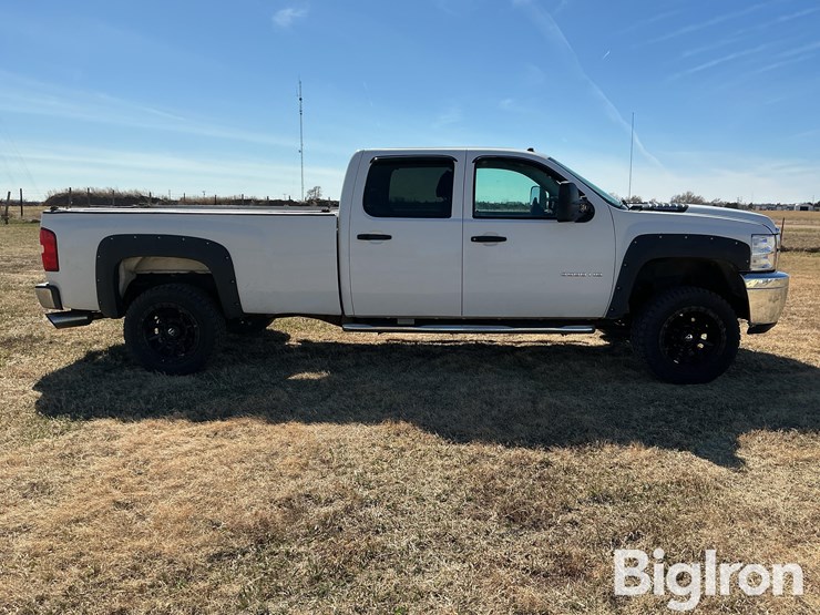 2012-chevrolet-3500-image-4