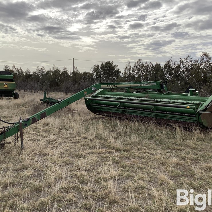 JOHN DEERE 1600A