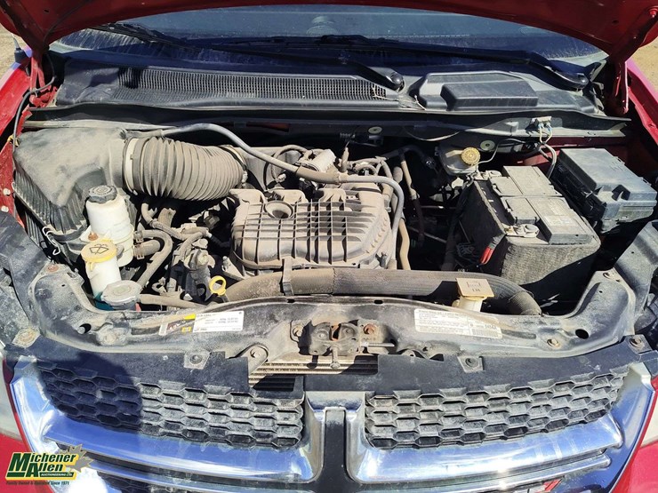 2013-dodge-grand-caravan-se-image-25