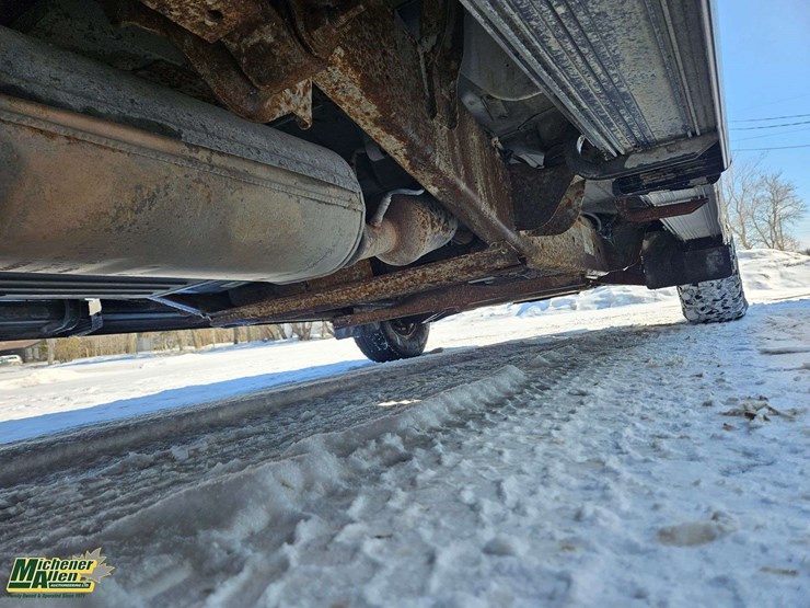 2005-chevrolet-silverado-2500hd-image-31