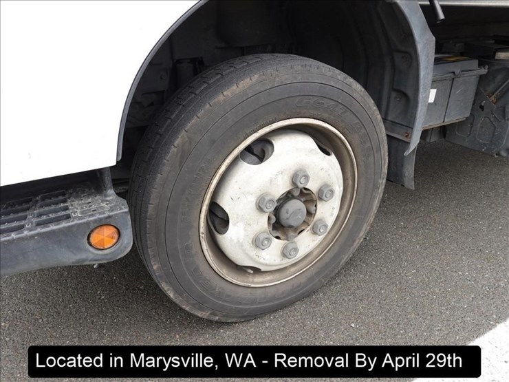 2018-hino-195-image-17