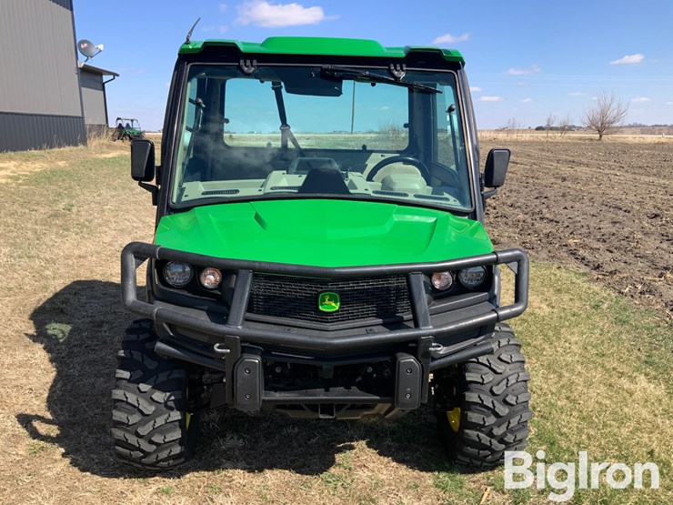 2020-john-deere-2020-image-2