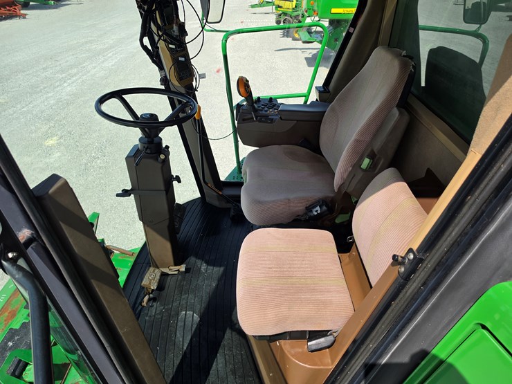 2005-john-deere-9860-sts-image-8