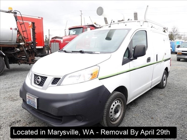 2017-nissan-nv200-image-1