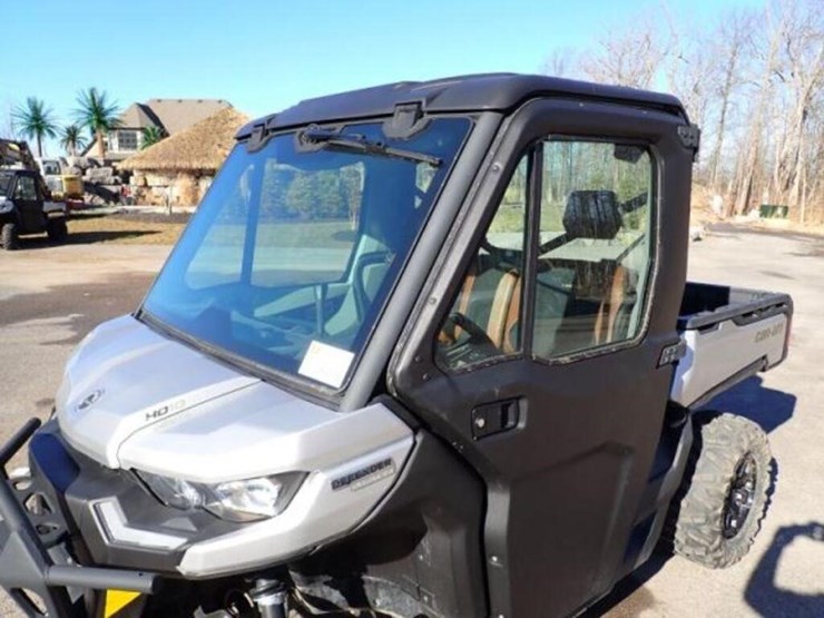 2021-can-am-defender-limited-hd10-4x4-side-by-side-image-22