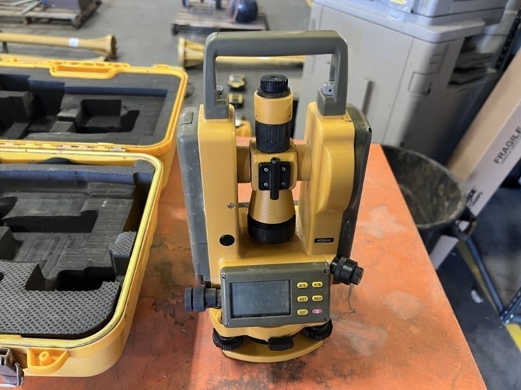 northwest-instrument-neth503-theodolite-image-3