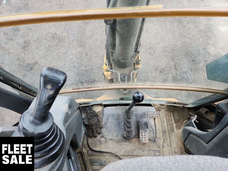 2014-deere-410k-image-30