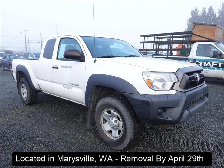 2014-toyota-tacoma-image-12