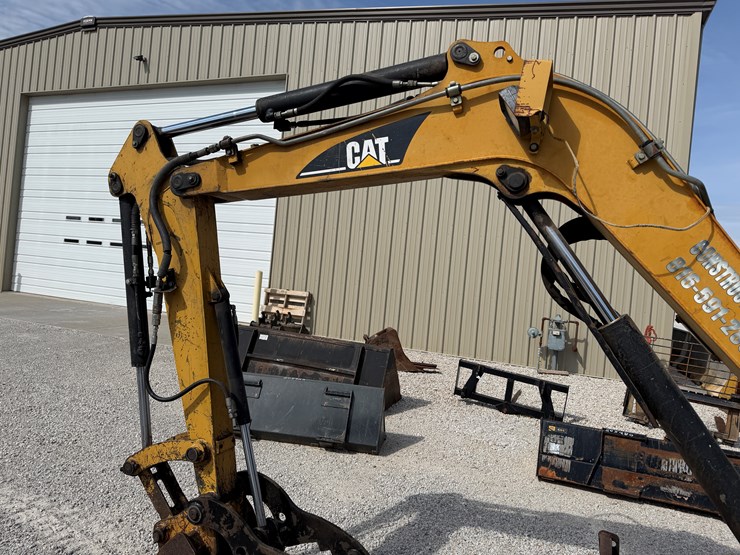 caterpillar-304cr-image-4