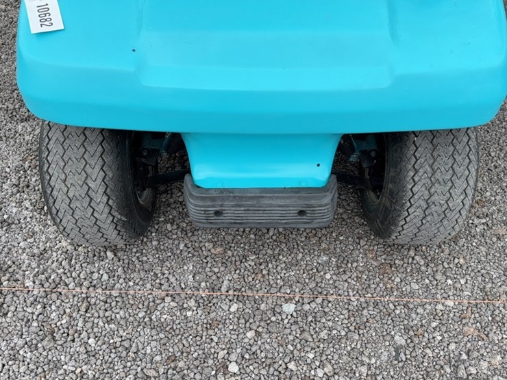 #3094-•-clubcar-gas-golf-cart-image-4