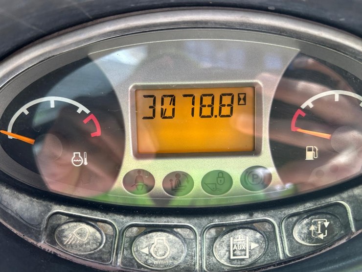 2016-bobcat-t450-image-22