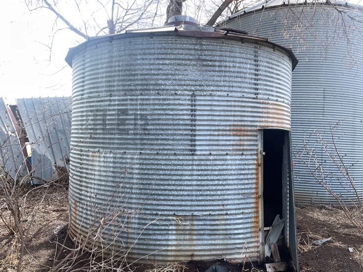 #106-•-butterbrand-grain-bin-(scandia,-mn)-image-2