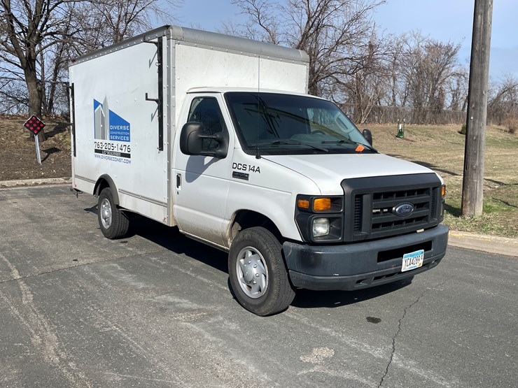 2014-ford-e350-image-7