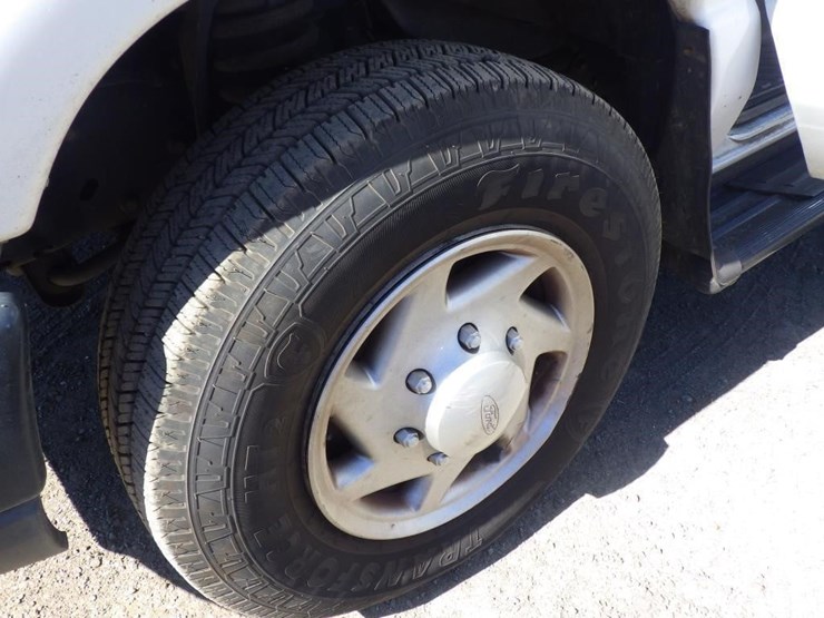 2009-ford-econoline-350-image-14