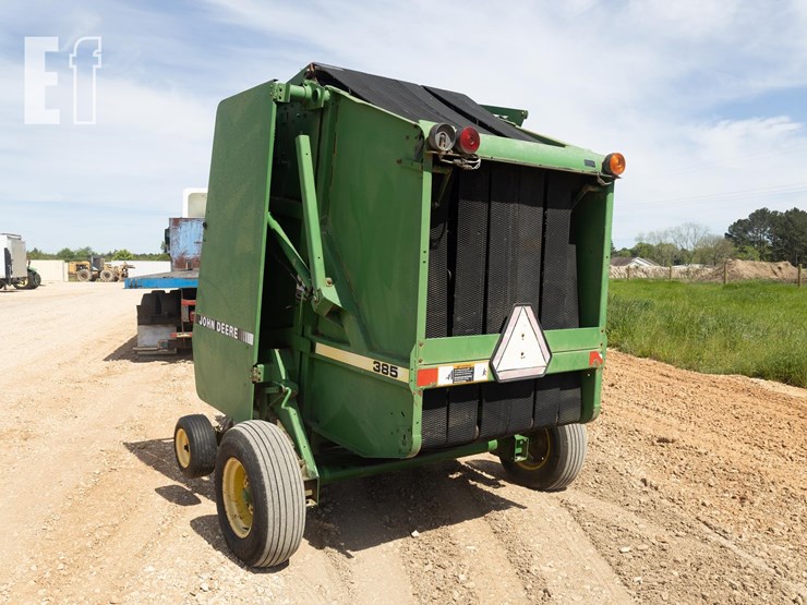 1995-john-deere-385-image-2