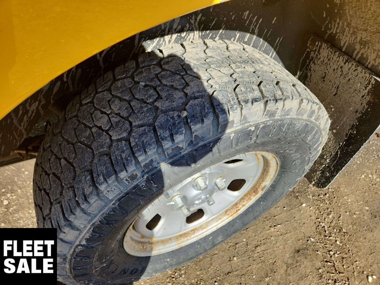 2019-ram-1500-classic-image-11