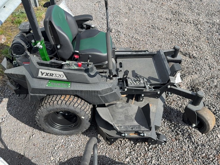 #4072-•-yakta-yxr-320-zero-turn-mower-image-7